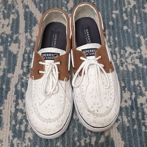 White lace sperry